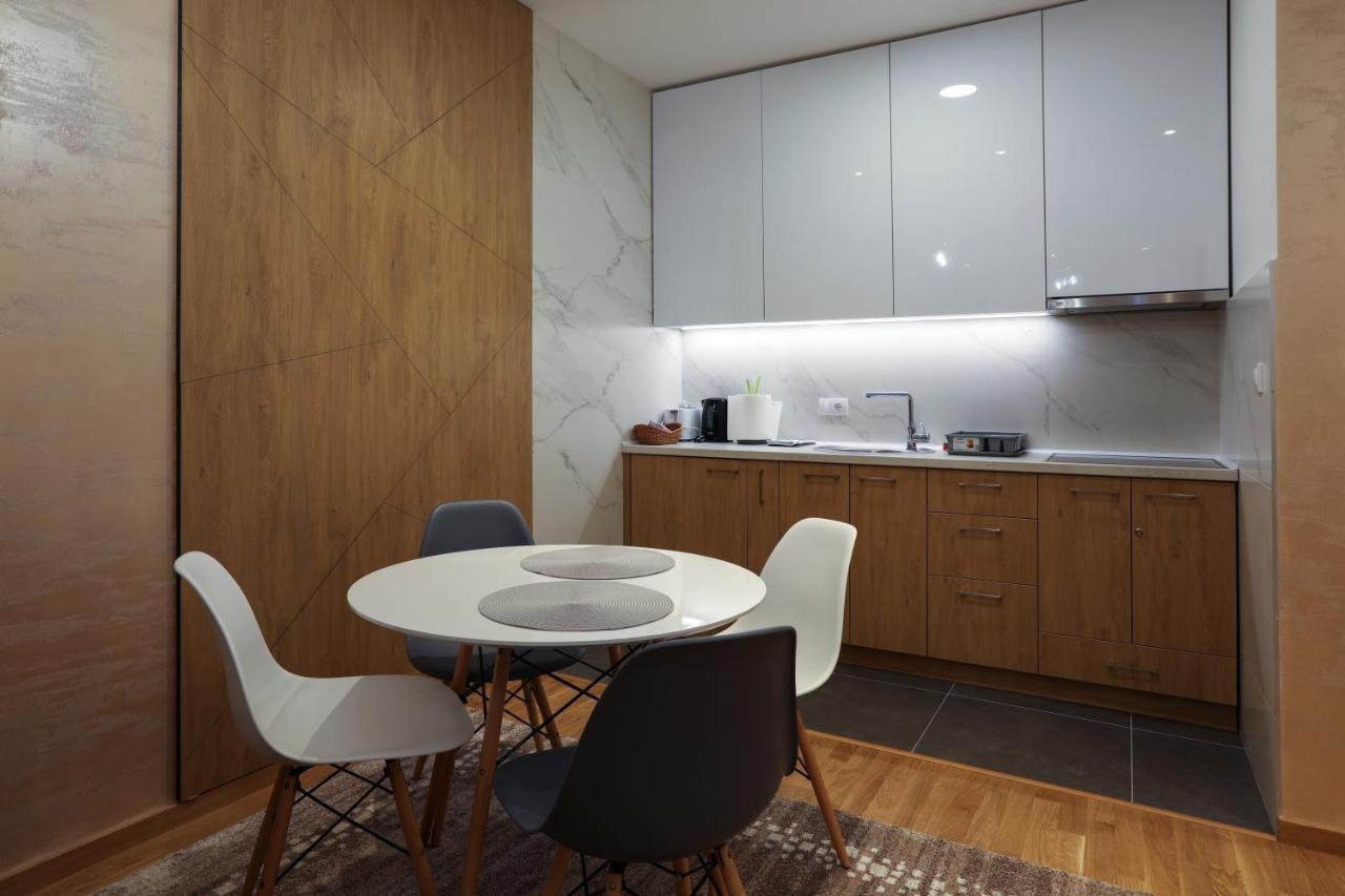 Apartment Promenada Avenija Нови Сад Екстериор снимка